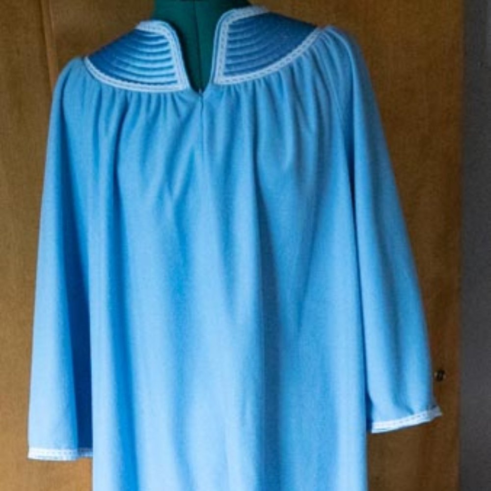 VIN Blue Nightgown womens XL